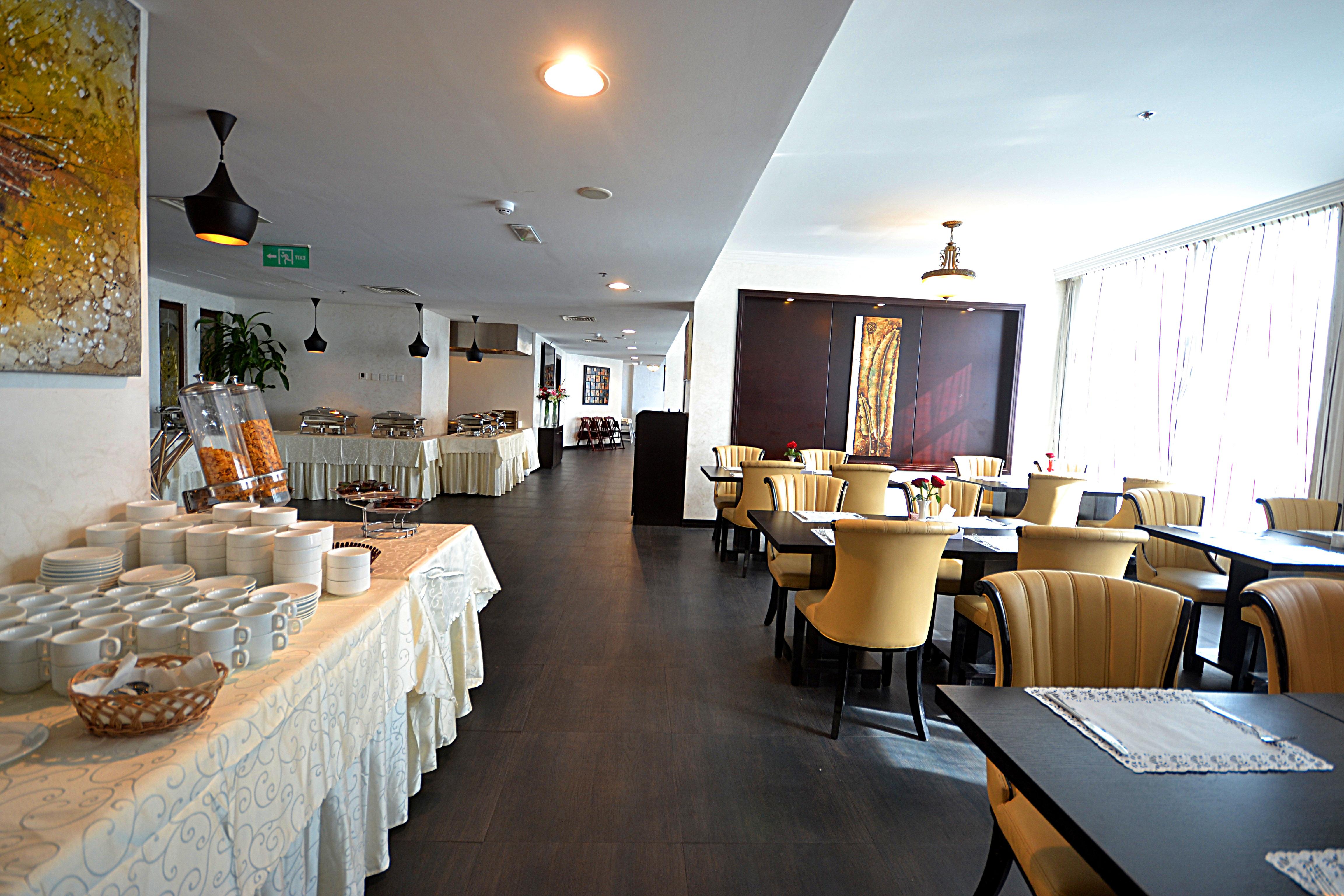 Aryana Hotel Шарджа Экстерьер фото