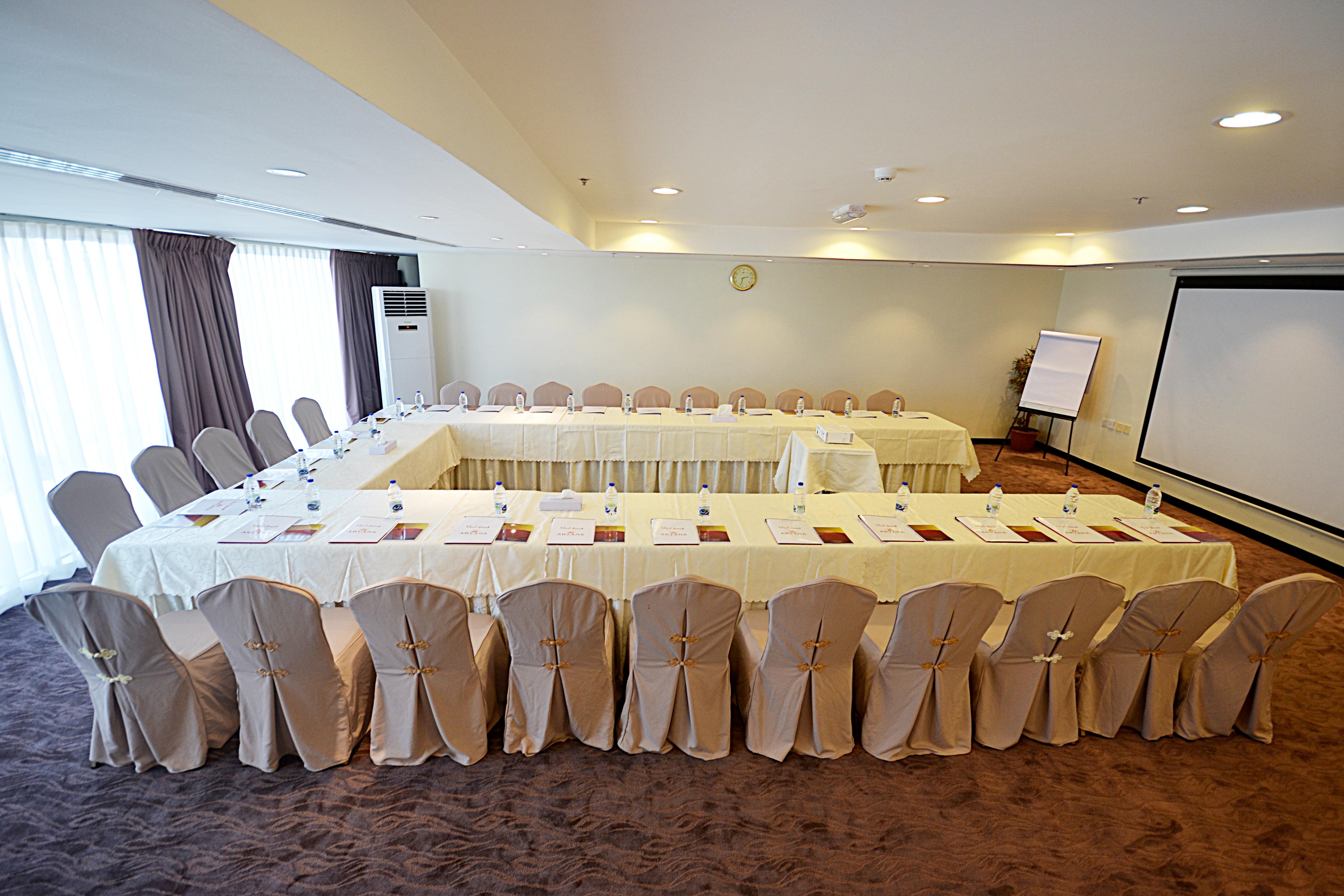 Aryana Hotel Шарджа Экстерьер фото
